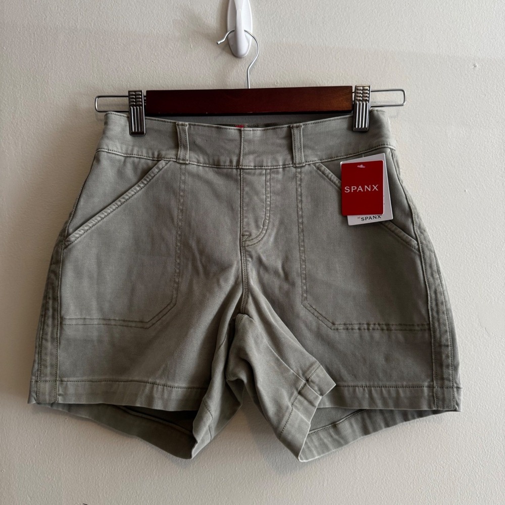 Spanx Stretch Twill Shorts Olive Green XS NWT Cotton Blend Athleisure Earth Tone